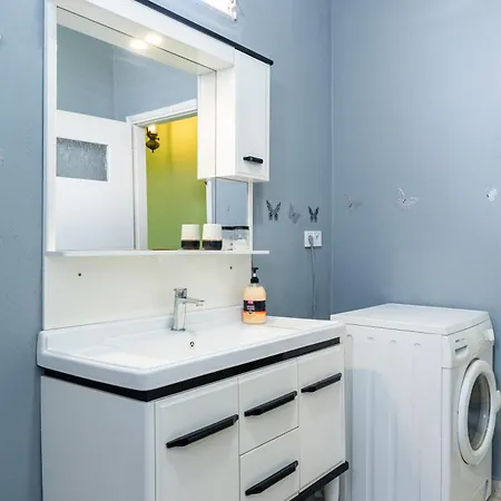 Elena's House * Polistilon