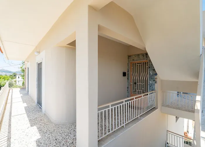 公寓 Elena's House Polistilon